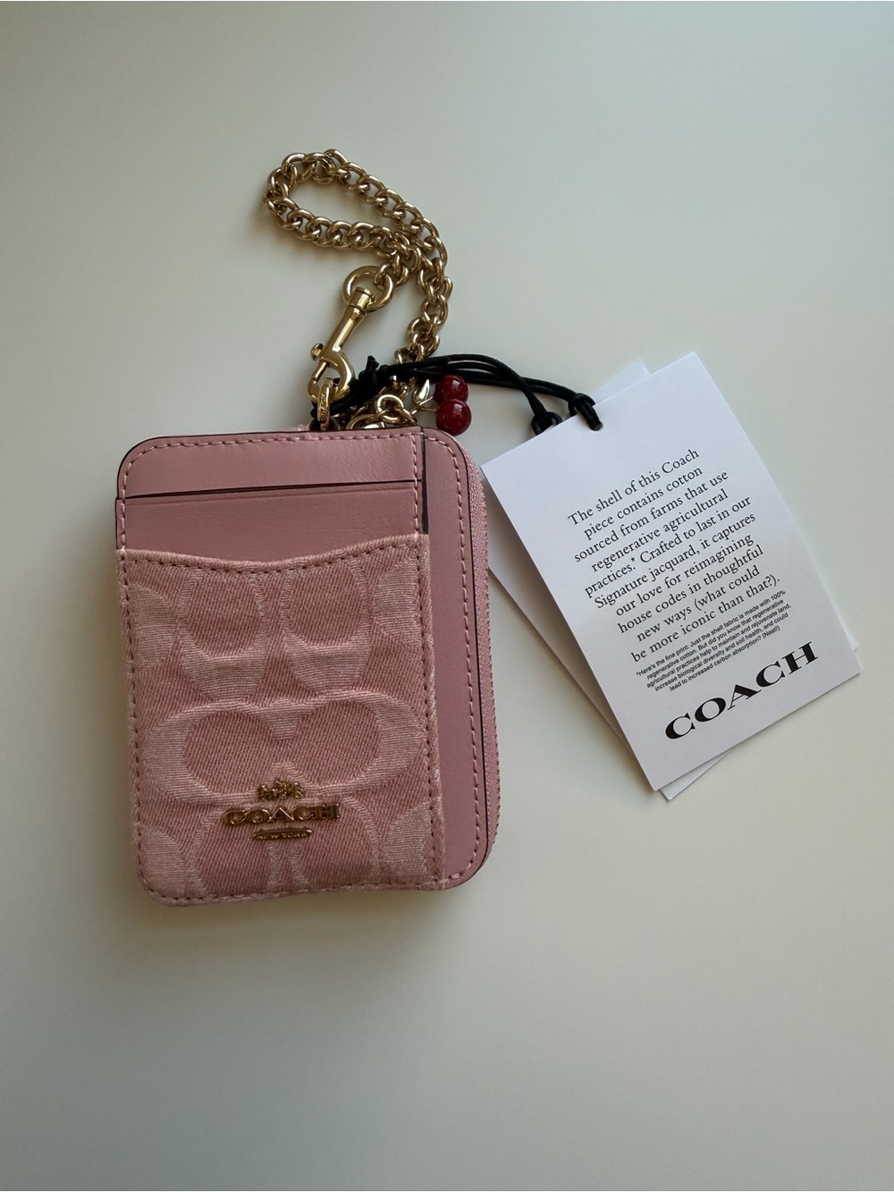 SOLD 🎉 Coach Zip Card Case In Signature Denim With Charm - Picture 3 of 7
